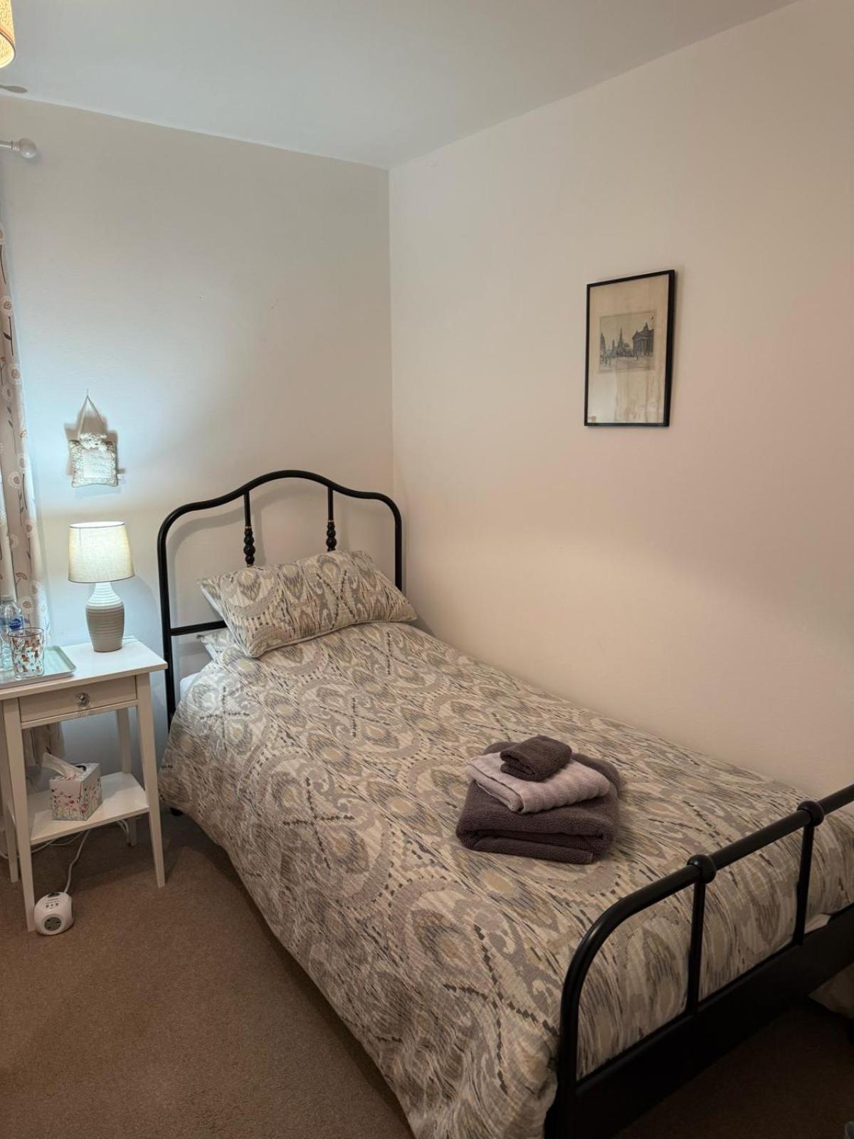 Single Room With Beautiful Garden Эдинбург Экстерьер фото